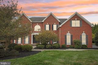 22 HALLETT DR, Pennington, NJ 08534