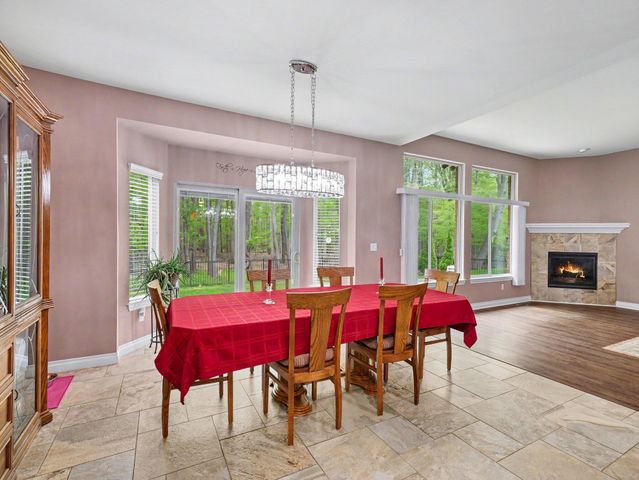 45654 Lookout Drive, Macomb, MI 48044