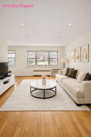 150-71 70rd 9A, Flushing, NY 11367