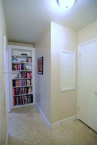 6969 SW 82nd Ct main, Miami, FL 33143