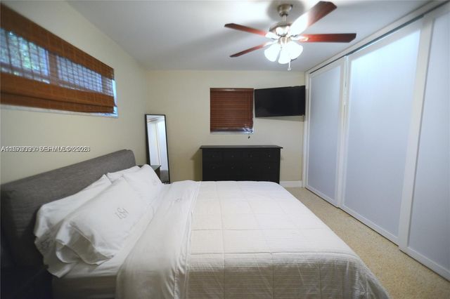 6969 SW 82nd Ct main, Miami, FL 33143