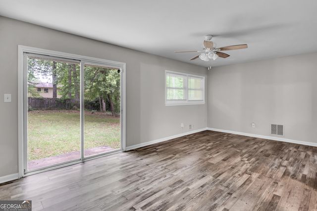 6575 Hidden Brook Trail, South Fulton, GA 30349