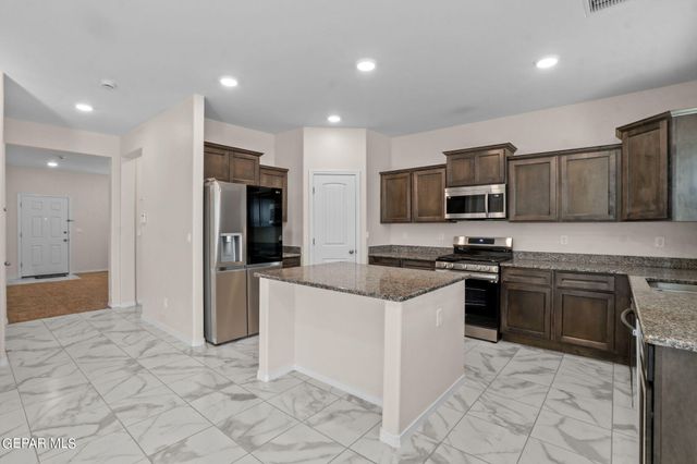 11506 Summer Drive, Socorro, TX 79927