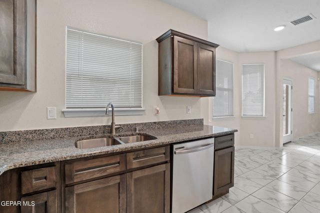 11506 Summer Drive, Socorro, TX 79927