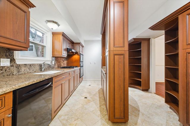 2426 Glen Haven Boulevard, Houston, TX 77030