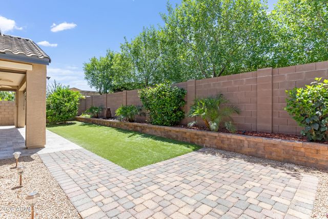 3011 E QUENTON Street, Mesa, AZ 85213