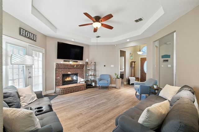 2121 Walden Place, Mesquite, TX 75181