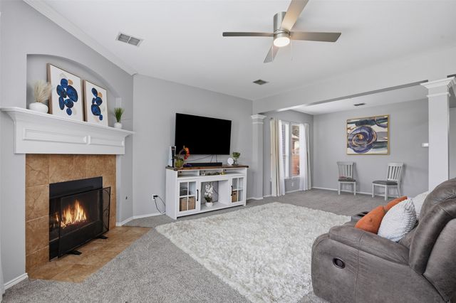 908 Lake Hollow Drive, Little Elm, TX 75068