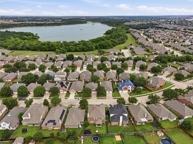 908 Lake Hollow Drive, Little Elm, TX 75068