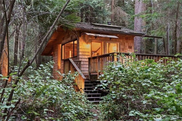 177 Salmonberry Lane, Lopez Island, WA 98261