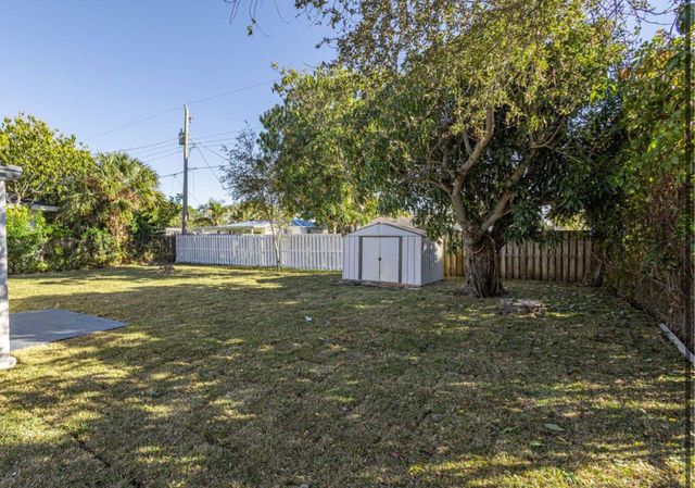 430 E Ilex Drive, Lake Park, FL 33403