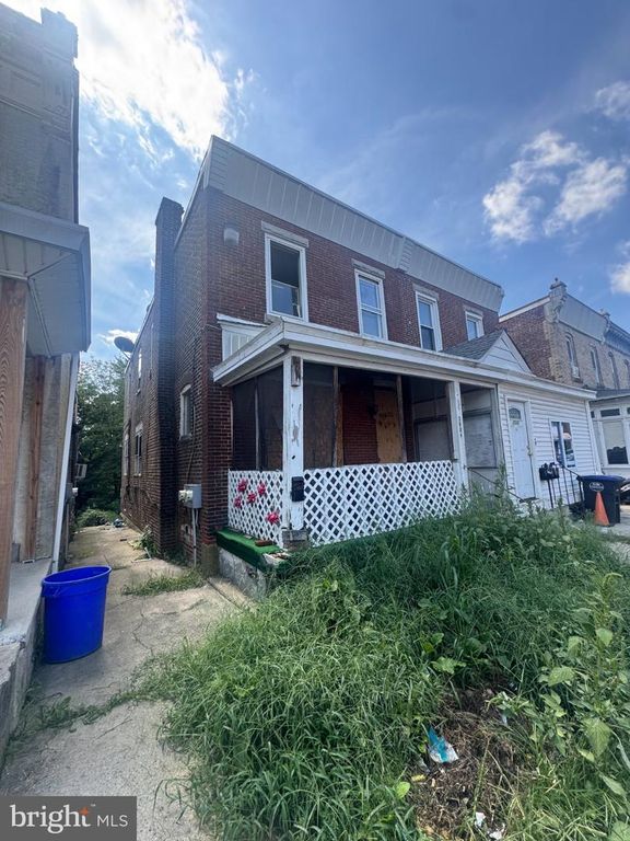 2024 EDGMONT AVE, CHESTER, PA 19013 — photo 2