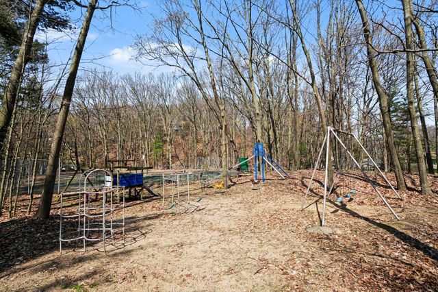 2424 Cardinal Lane, Holland, MI 49424