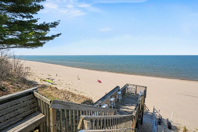 2424 Cardinal Lane, Holland, MI 49424