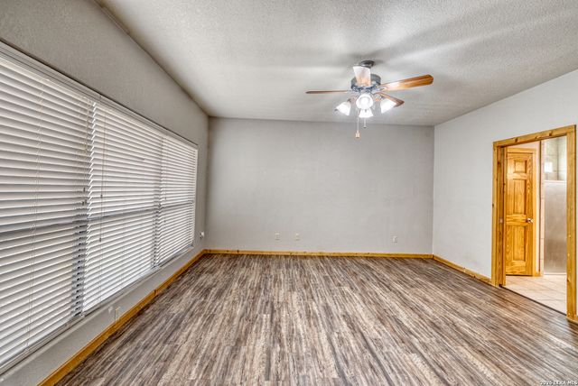 498 Camino Del Rancho, Concan, TX 78838