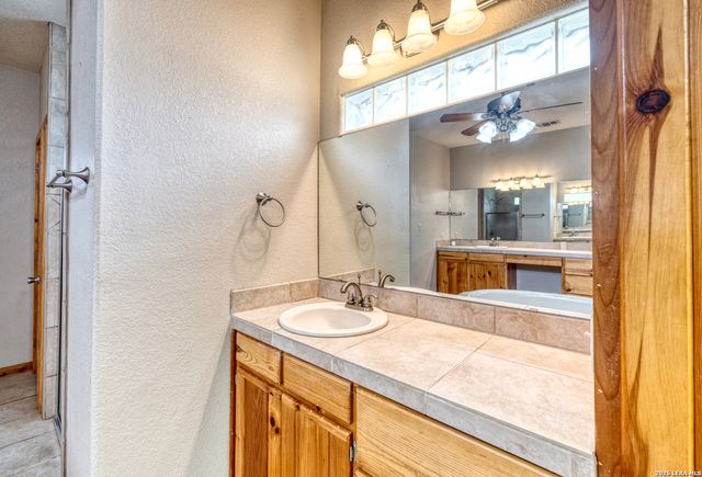 498 Camino Del Rancho, Concan, TX 78838