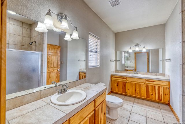 498 Camino Del Rancho, Concan, TX 78838