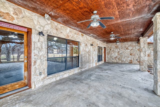 498 Camino Del Rancho, Concan, TX 78838