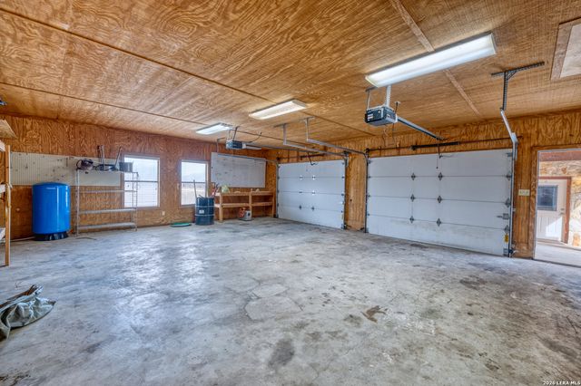 498 Camino Del Rancho, Concan, TX 78838