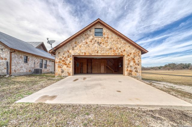 498 Camino Del Rancho, Concan, TX 78838