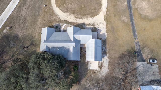 498 Camino Del Rancho, Concan, TX 78838