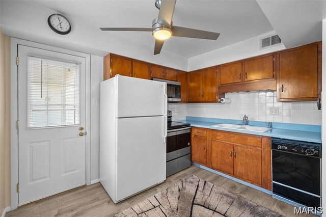 1725 Herault Place G, Lemay, MO 63125