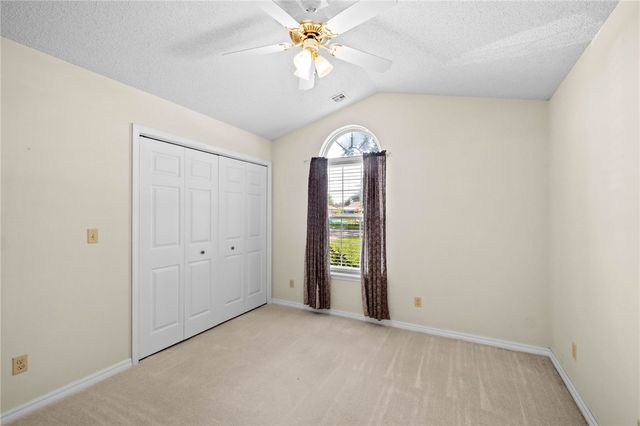 591 Bloomfield Street, Gentry, AR 72734