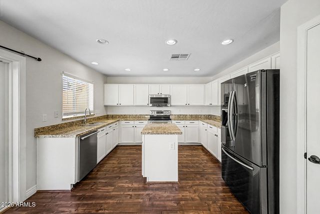 6509 W RED FOX Road, Phoenix, AZ 85083