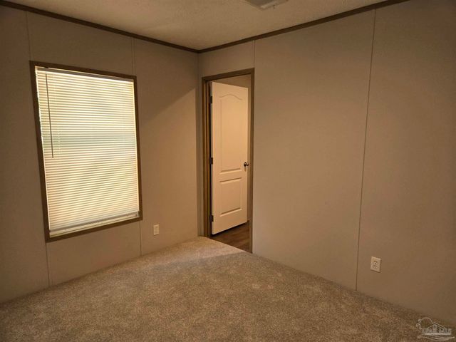 10028 Bellbrook Rd, Milton, FL 32583