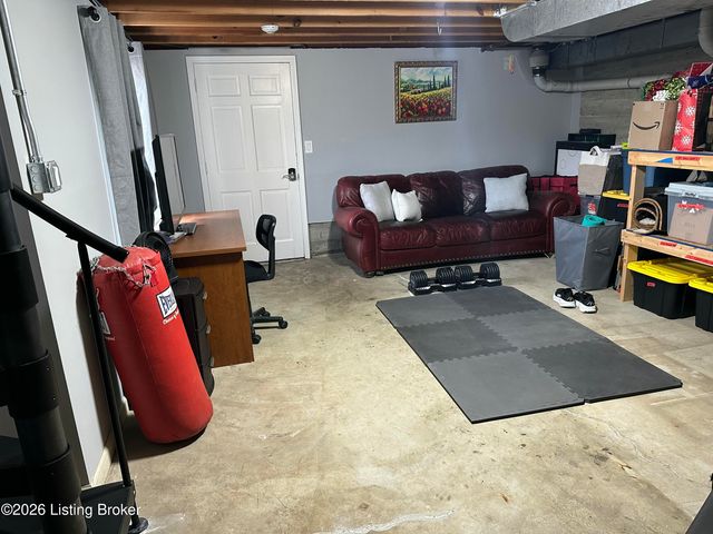 1321 Tycoon Way, Louisville, KY 40213