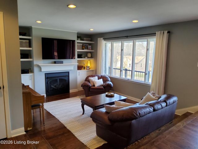 1321 Tycoon Way, Louisville, KY 40213