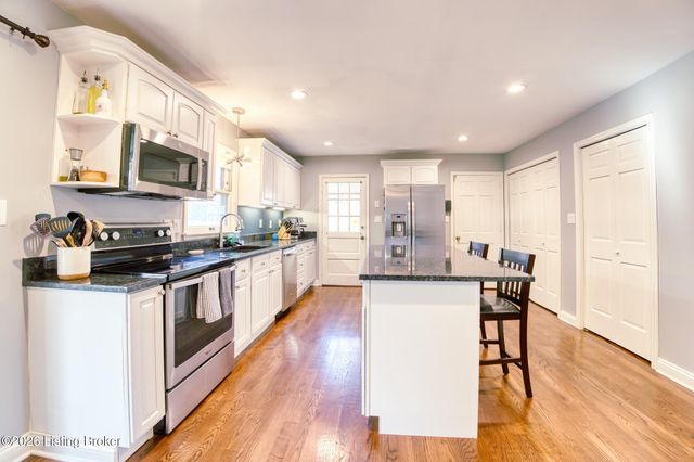 1321 Tycoon Way, Louisville, KY 40213