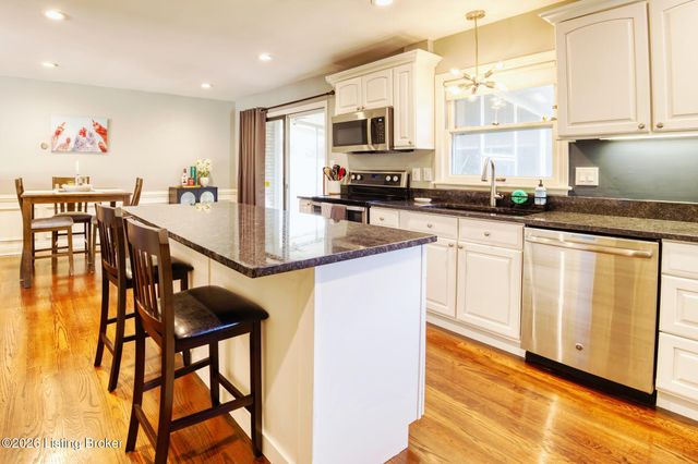 1321 Tycoon Way, Louisville, KY 40213