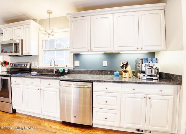 1321 Tycoon Way, Louisville, KY 40213