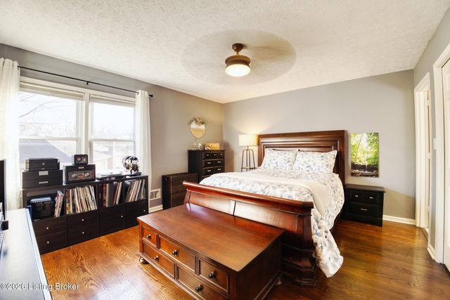 1321 Tycoon Way, Louisville, KY 40213