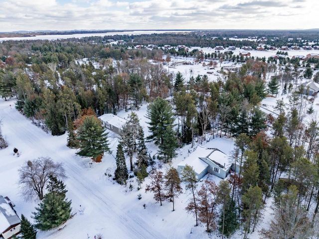 W5633 Deer Park Drive, New Lisbon, WI 53950