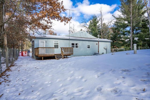 W5633 Deer Park Drive, New Lisbon, WI 53950
