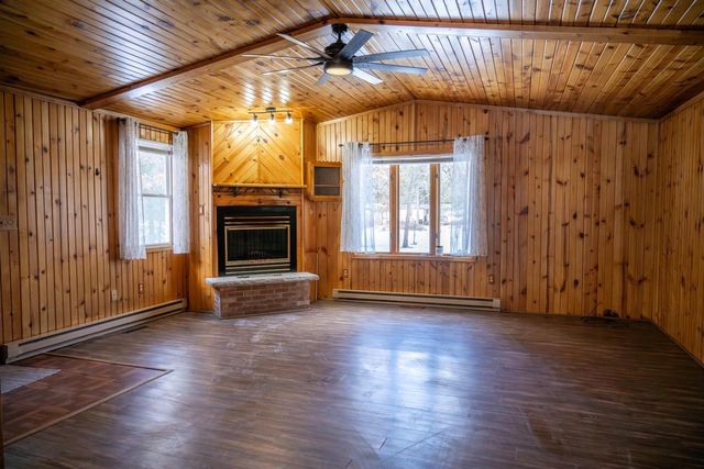 W5633 Deer Park Drive, New Lisbon, WI 53950