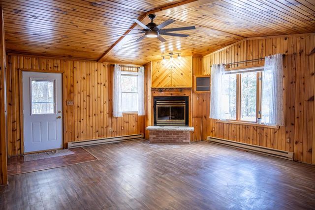 W5633 Deer Park Drive, New Lisbon, WI 53950