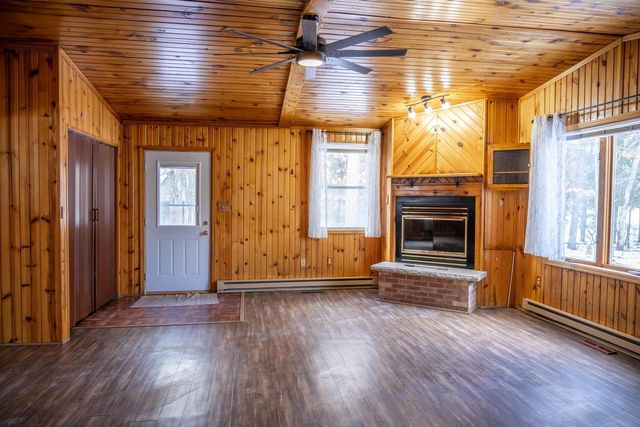 W5633 Deer Park Drive, New Lisbon, WI 53950