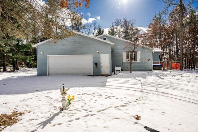 W5633 Deer Park Drive, New Lisbon, WI 53950