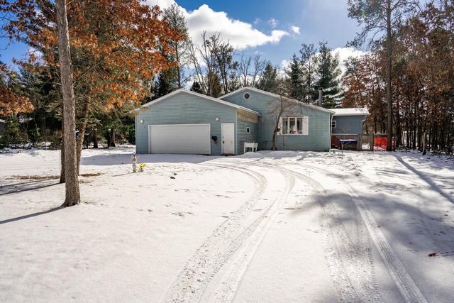 W5633 Deer Park Drive, New Lisbon, WI 53950