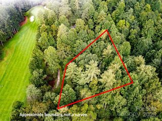 153 Chattooga Run 228, Hendersonville, NC 28739