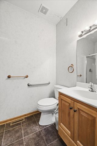103 MCKENZIE Circle, Council Bluffs, IA 51503