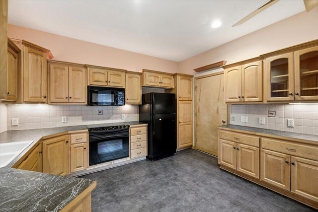103 MCKENZIE Circle, Council Bluffs, IA 51503