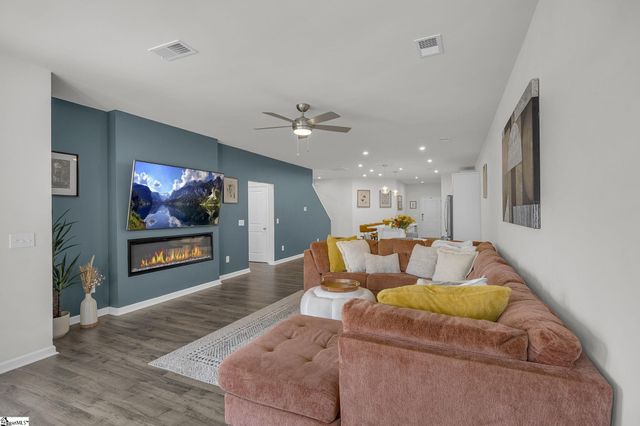 706 Isleworth Lane, Greenville, SC 29611