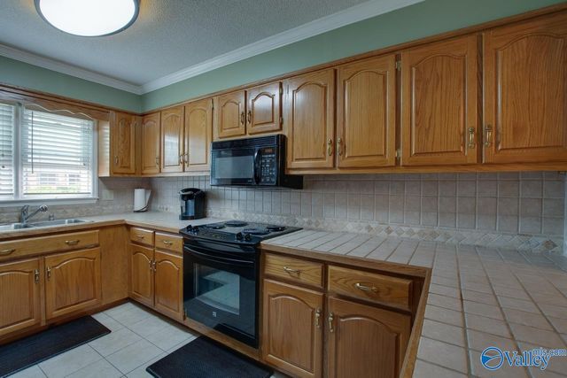 413 Springview Street, Decatur, AL 35601