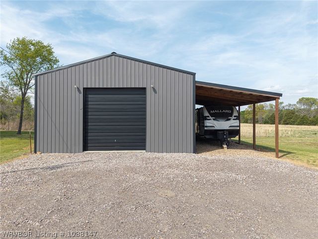 3107 E Mckenzie Avenue, Pocola, OK 74902