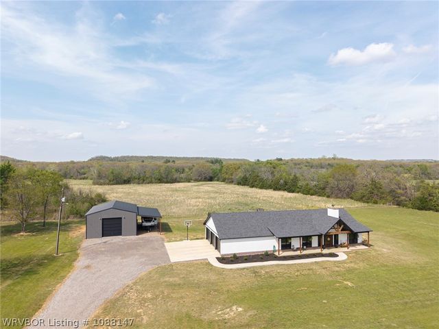 3107 E Mckenzie Avenue, Pocola, OK 74902