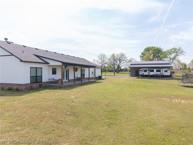 3107 E Mckenzie Avenue, Pocola, OK 74902